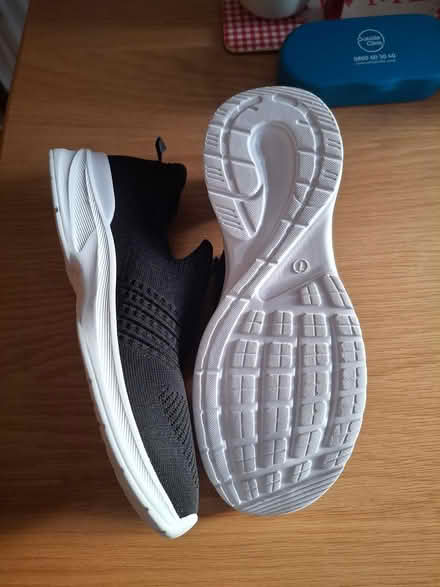 Photo of free Ladies trainers size 7 (Cressex HP12) #2