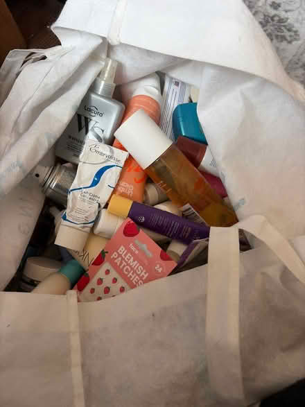 Photo of free Bunch of used toiletries (edgbaston B16) #1