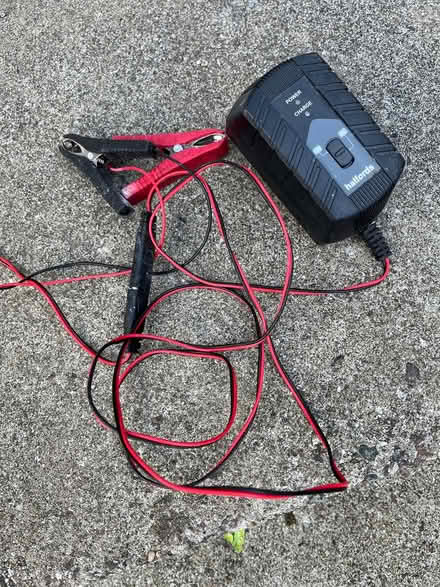 Photo of free Battery charger (Denvilles PO9) #1