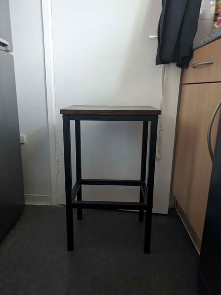 Photo of free Dining/Bar Table & 2 Stools (Upper Holloway N4) #2