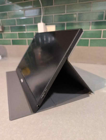 Photo of free 15.6" HDR USB-C Portable Monitor (El Cerrito) #4
