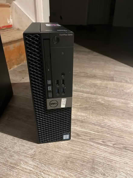 Photo of free Pc dell (Folly hill GU9) #1