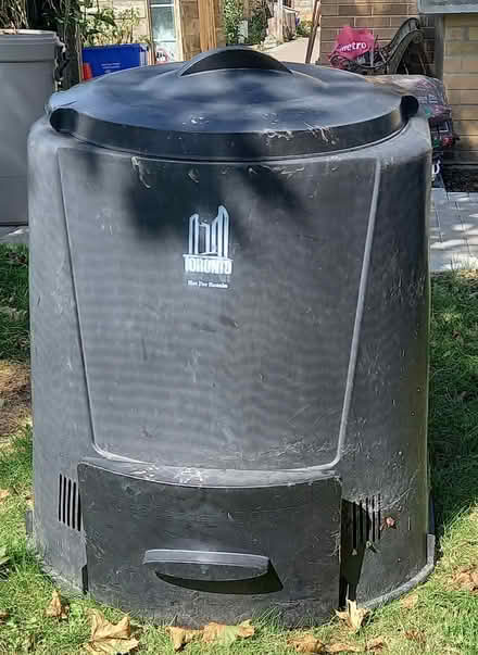 Photo of free Composter (North York: Bathurst Manor) #1