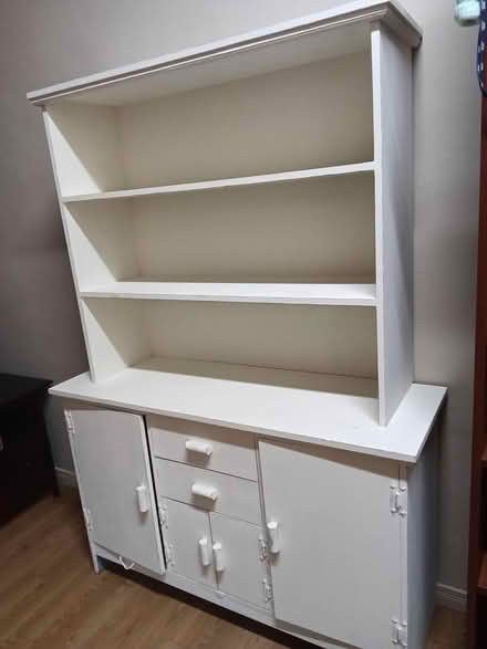Photo of free Meubles à donner (Coaticook, rue child) #3