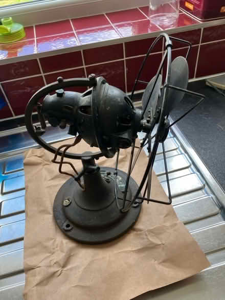 Photo of free Vintage fan - not working (Wivenhoe CO7) #4