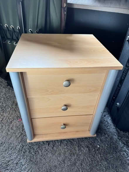 Photo of free 2 x matching bedside drawers (Green Street Green BR6) #1
