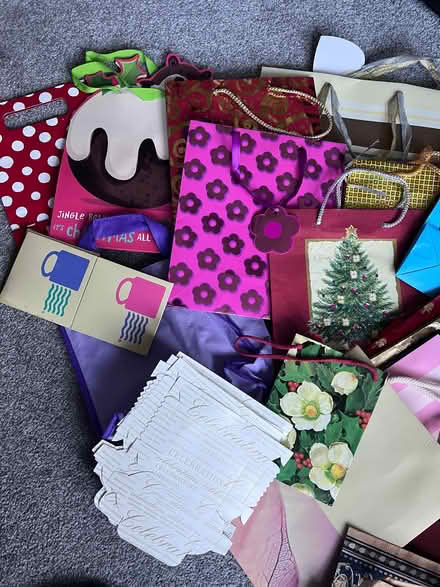Photo of free Range of gift bags/boxes (Harringay N8) #3