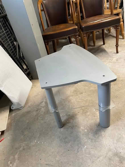 Photo of free TV Stand (Sy66dx SY6) #1