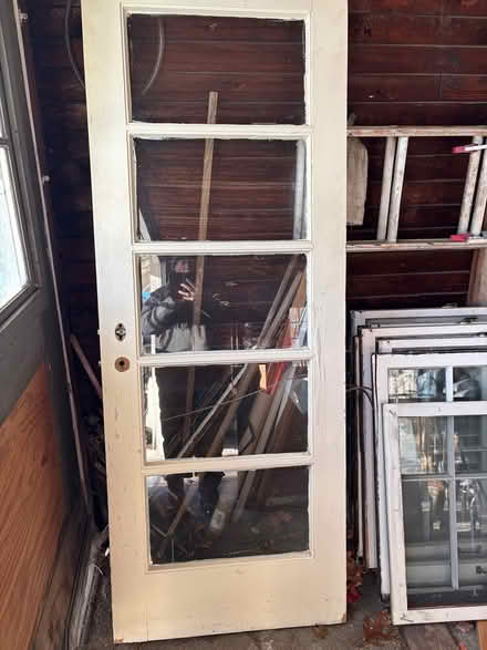 Photo of free Glass inside door (32 Ridge Road, 48069) #1