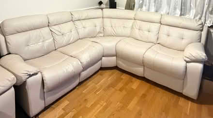 Photo of free 2x 6-Seater Corner Recliner Sofas (Neasden NW10) #4