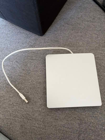 Photo of free DVD to plug in (Park street st albans AL2) #1