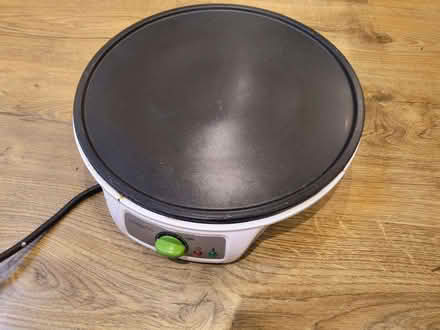 Photo of free Crepe Machine - Working (Crowthorne RG45) #3