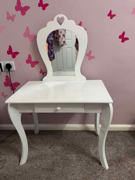 Photo of free Girls white dressing table with draw and mirror (Intake S12) #1