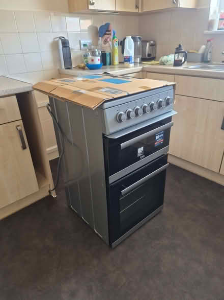 Photo of free Ceramic cooker (Molesey KT8) #1