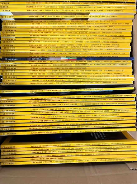 Photo of free Quantity of National Geographic magazines (Stagden Cross CM1) #1