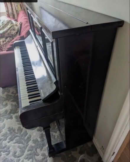 Photo of free Piano (London SW9) #2