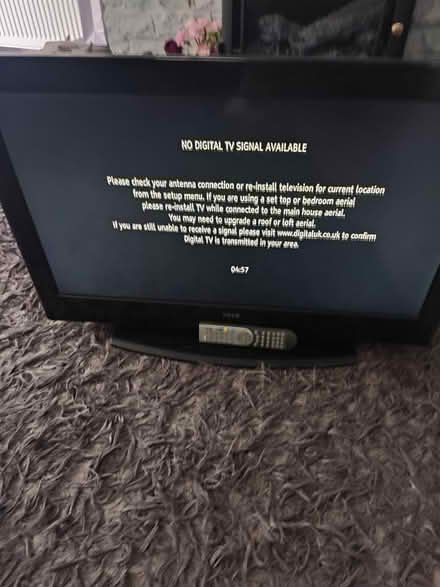 Photo of free Isis 32inch TV with remote (Lordswood ME5) #2