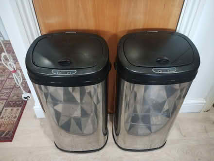 Photo of free Kitchen bins (Chesterfield S40) #1