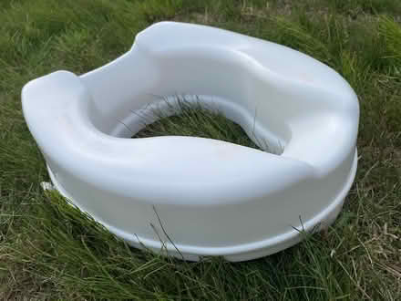 Photo of free Raised toilet seat (Deal CT14) #1