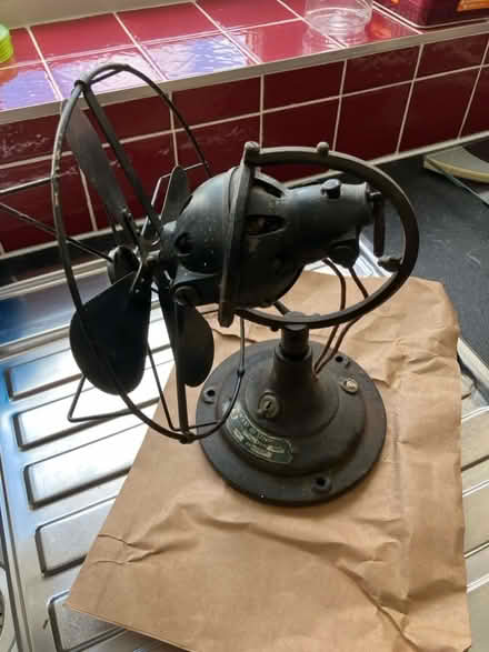 Photo of free Vintage fan - not working (Wivenhoe CO7) #3