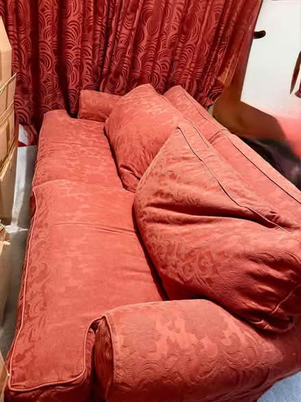 Photo of free Sofa (Trumpsgreen GU25) #2