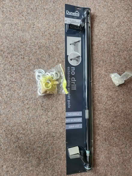 Photo of free Curtain rail (Tring HP23) #1
