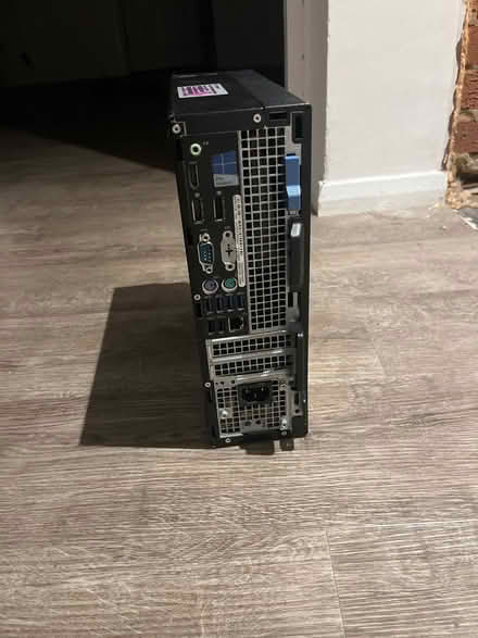 Photo of free Pc dell (Folly hill GU9) #2