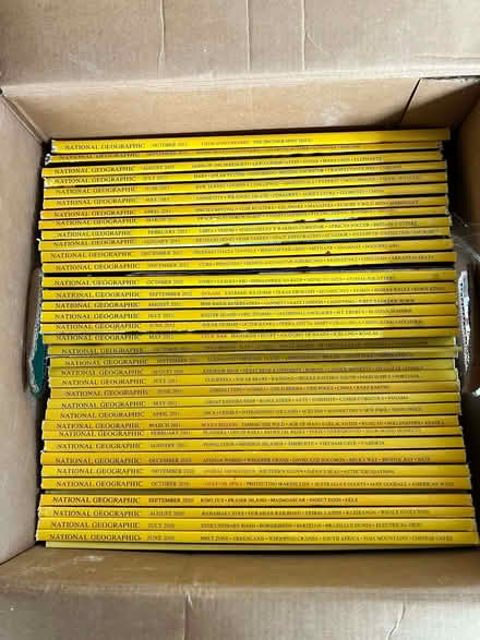 Photo of free Quantity of National Geographic magazines (Stagden Cross CM1) #2