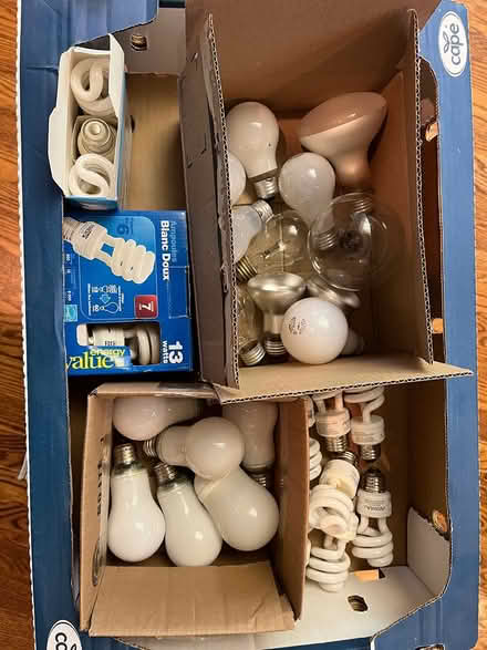 Photo of free Light bulbs (Kanata Lakes/Beaverbrook) #1