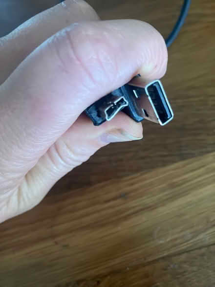 Photo of old style charging cable, for camera, controllers et (Brentry BS10) #1