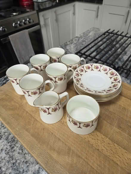 Photo of free Berkshire Coffee Cups, saucers, sugar bowl and milk jug (Timperley WA15) #1