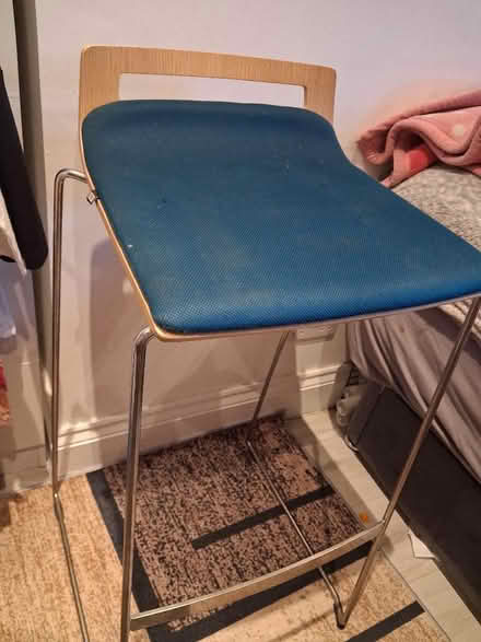 Photo of free 4 Sedus Meet Chair MT-902 in Blue Blue and White (Askew Road W12) #1