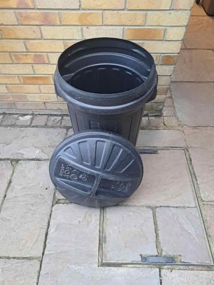 Photo of free Dustbin with lid (Woodley RG5) #2