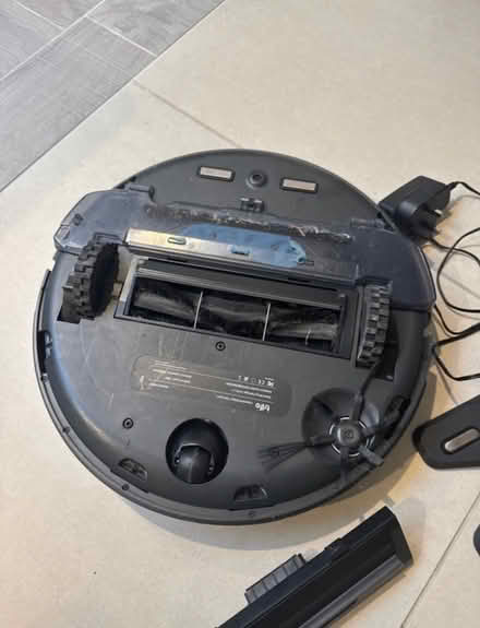 Photo of free Robot vacuum cleaner (Chilbolton Ave, SO22) #3
