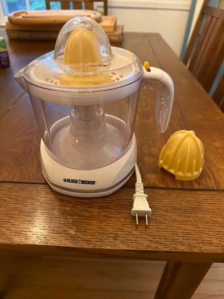 Photo of free Juicer (Metuchen NJ) #1