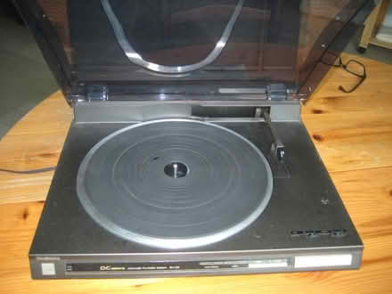 Photo of free LP Turntable - needs repair (Gaithersburg - Darnestown area) #1
