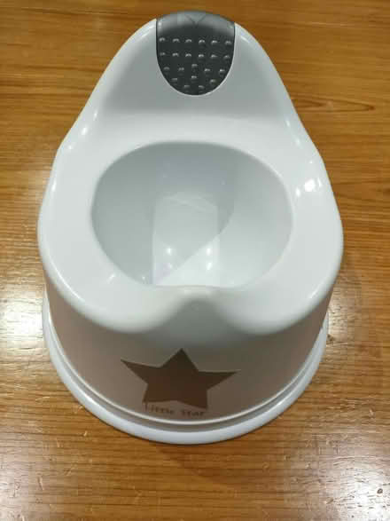 Photo of free Baby Deluxe Potty (Kendal LA9) #1