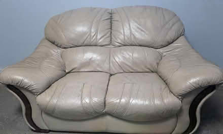 Photo of free Sofa (Rhos LL114) #1