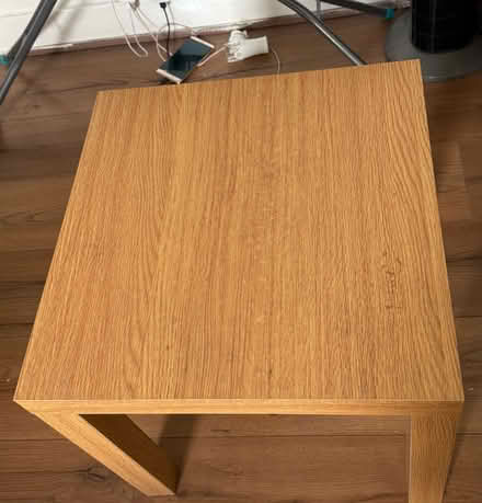 Photo of free Side table small (Hp136sr) #3