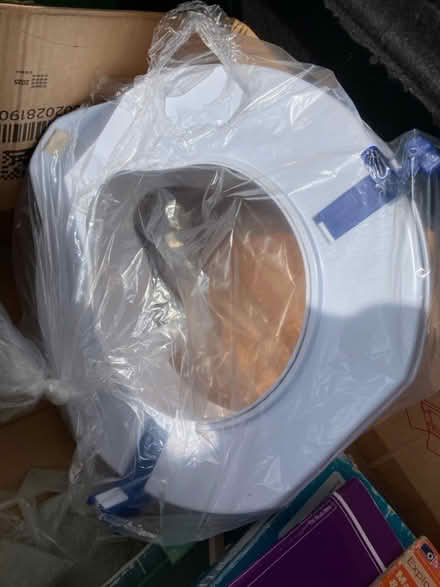 Photo of free Raised toilet seat (Walderslade Bottom ME5) #2