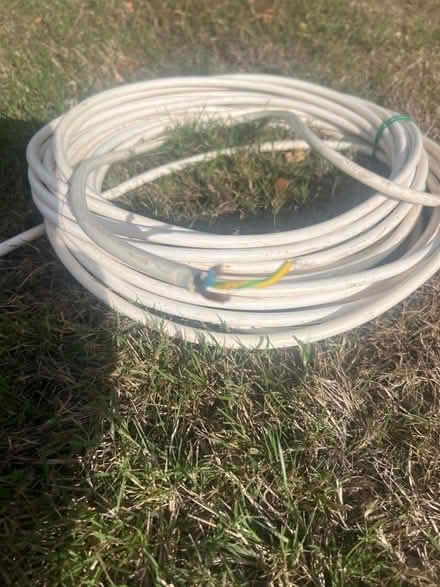 Photo of free Electric flex (Bookham KT23.) #1