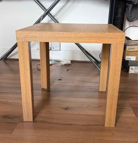 Photo of free Side table small (Hp136sr) #4
