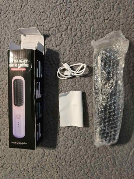 Photo of free Straight Hair Comb - New in Box (West 7th) #4