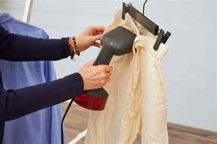 Photo of clothing steamer (Kingsmead BA1) #1