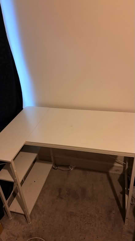 Photo of free Work Table (Streatham SW16) #1