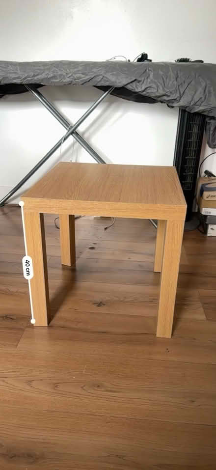 Photo of free Side table small (Hp136sr) #2