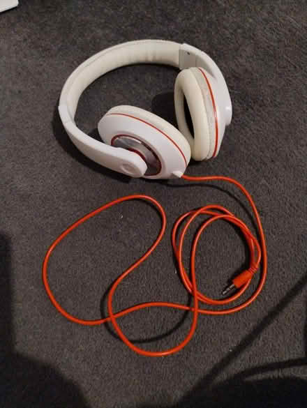 Photo of free Headphones (North Kensington W10) #1