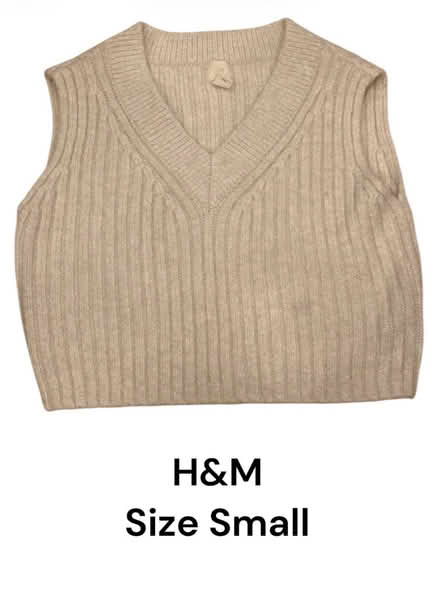 Photo of free H&M Woman’s Top #2 (Brooklyn Storage) #1