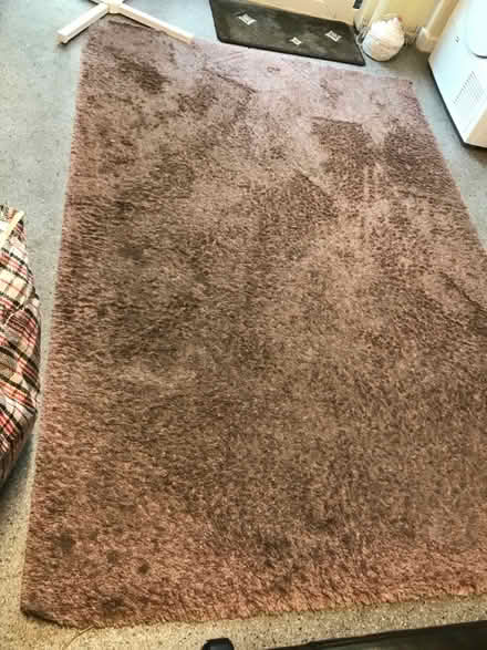 Photo of free Adum Large Rug (South Wimbledon, SW19 SW19) #1