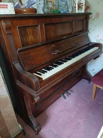 Photo of free FINAL OFFER: C. Kemmler & Co. piano (Becontree RM9) #2
